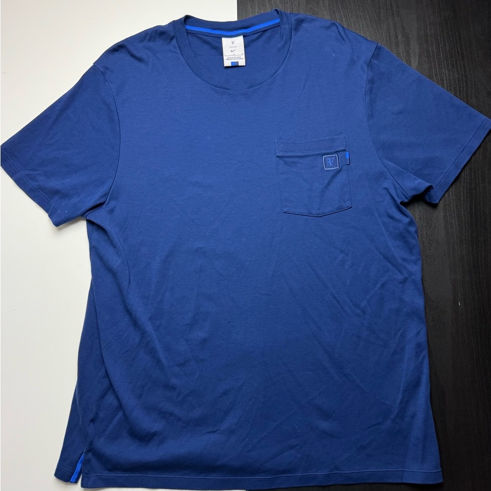 Nike Womens RF Roger Federer Tennis T-Shirt  Navy Blue Size Large!